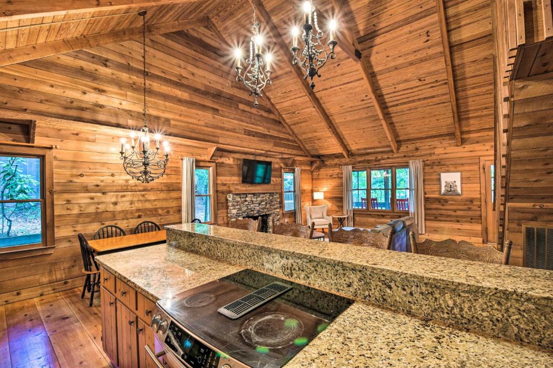 Photo of Kitchen in Big Canoe