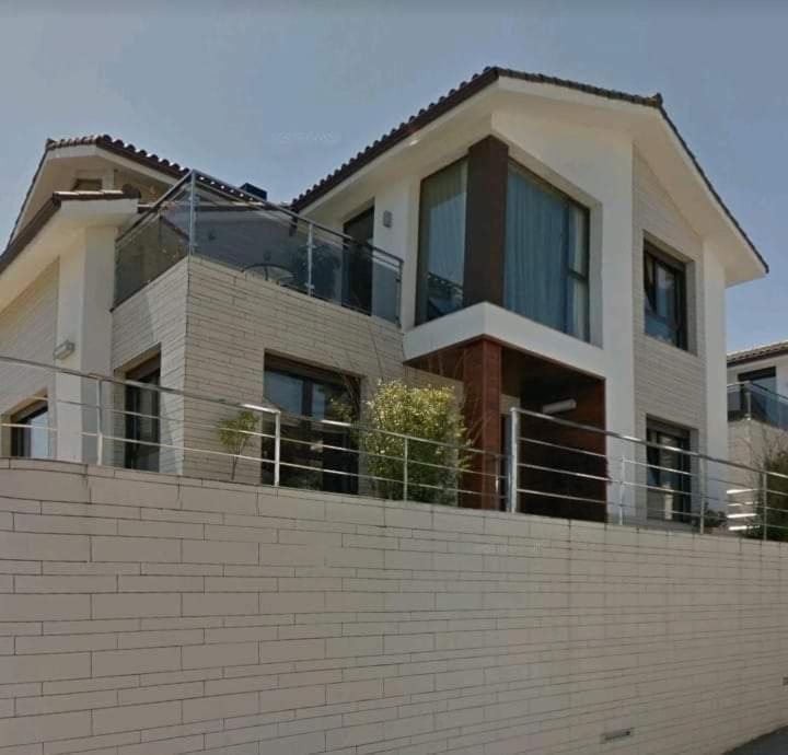 Photo of Buildings in Sada