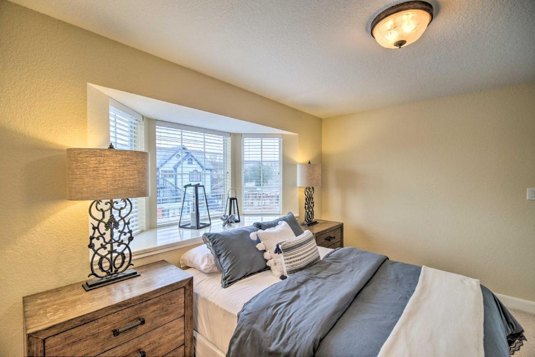 Photo of Bedroom in Clear Lake Shores