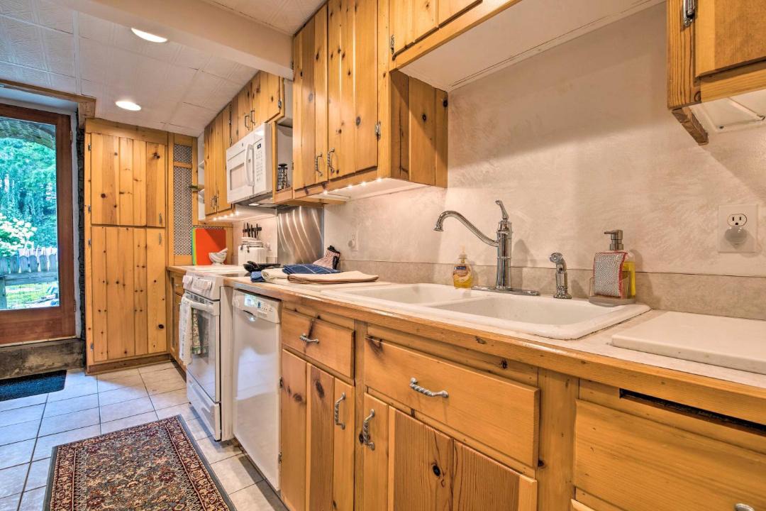 Photo of Kitchen in Bear Creek Village