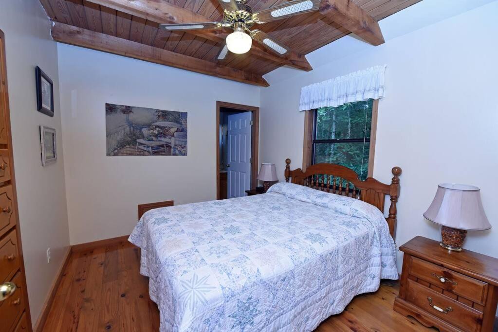 Photo of Bedroom in Blairsville