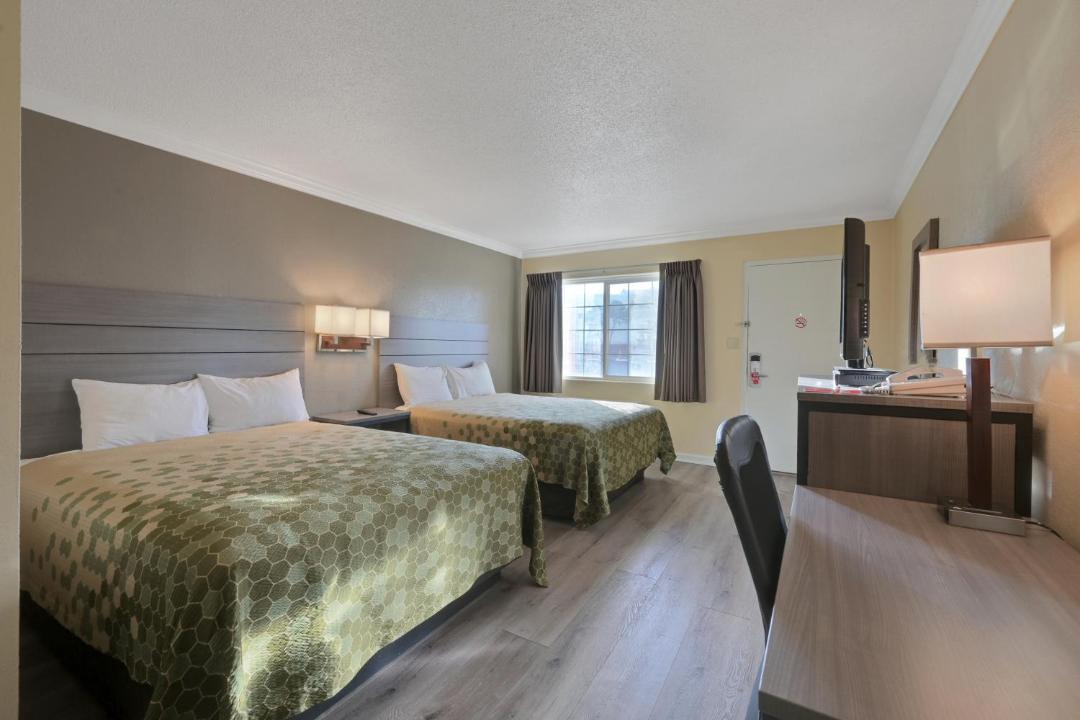 Photo of Bedroom in Woodland