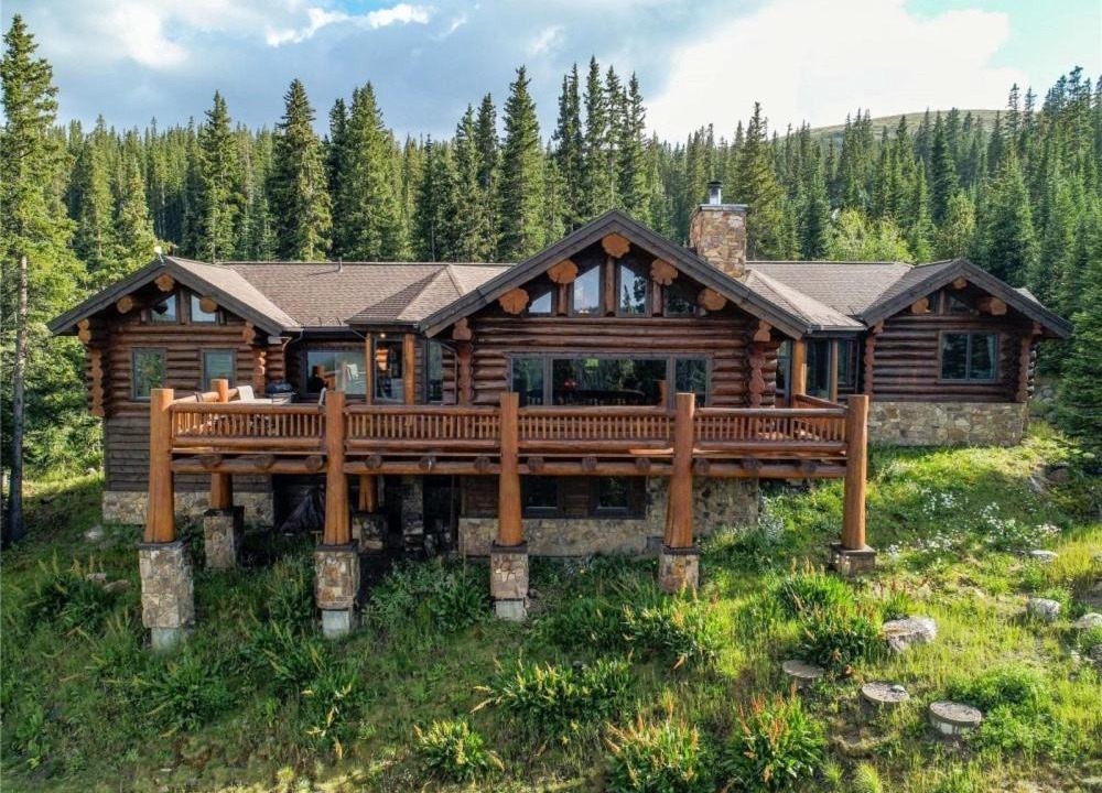 Photo of Buildings in Quandary Village