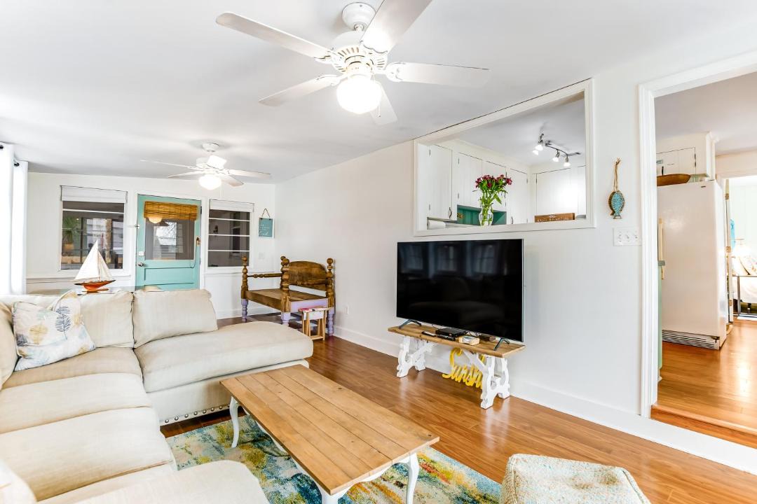 Photo of Livingroom in Tybee Island