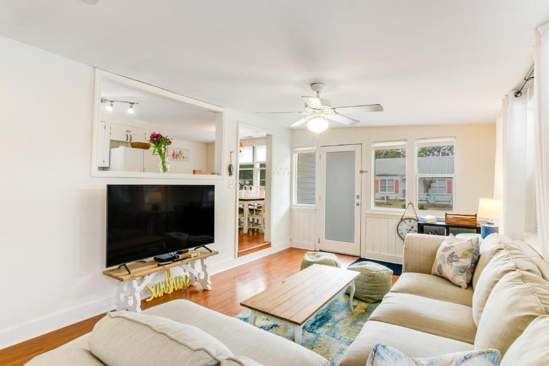 Photo of Livingroom in Tybee Island