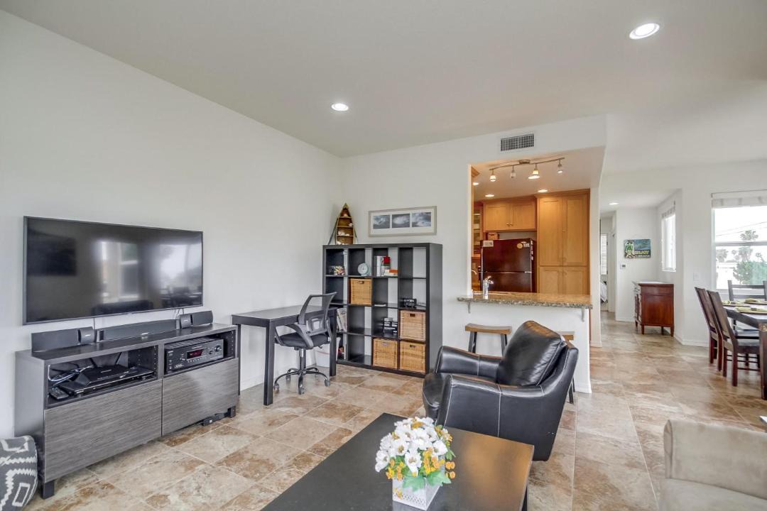 Photo of Livingroom in Pacific Beach