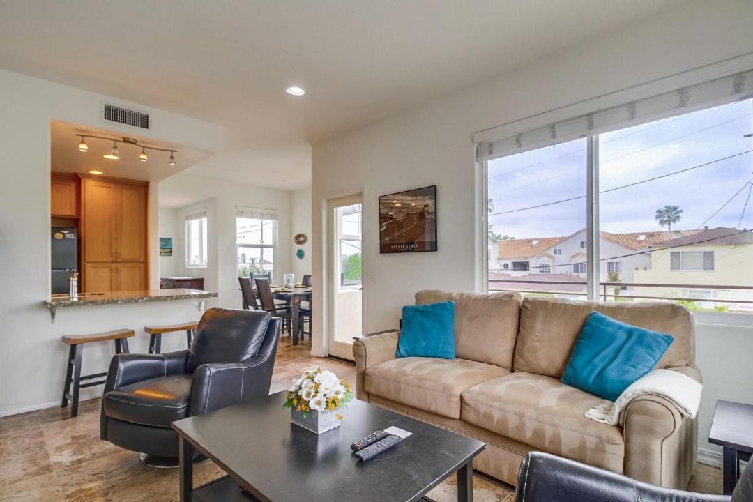 Photo of Livingroom in Pacific Beach