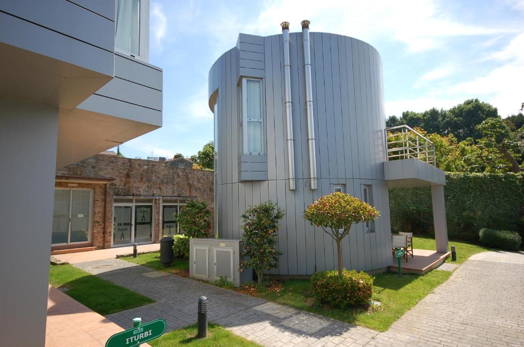 Photo of Buildings in Montrove