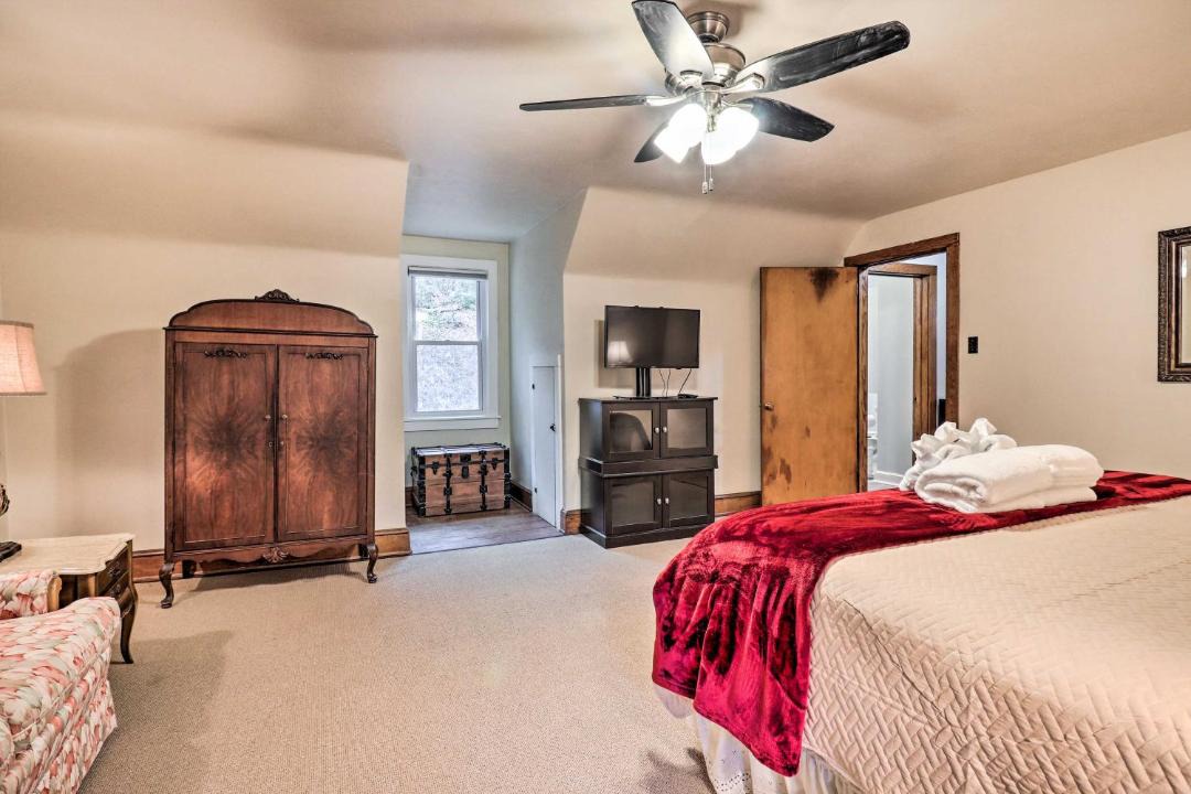 Photo of Bedroom in Pisgah Forest