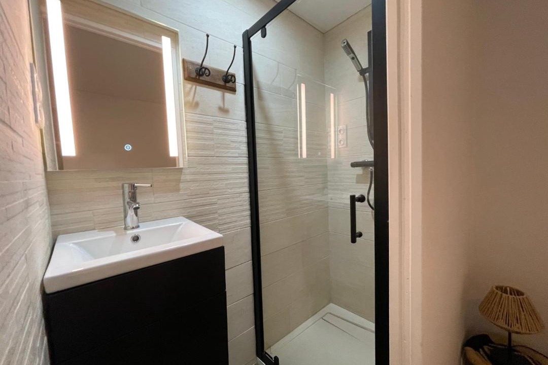 Photo of Bathroom in Centre Ville