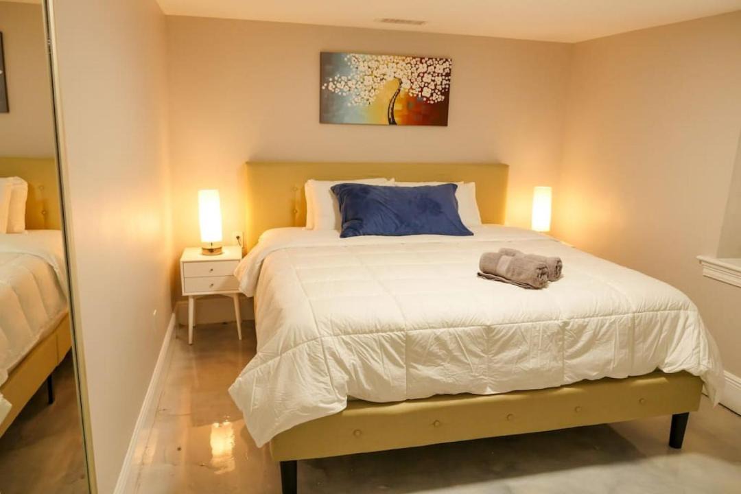 Photo of Bedroom in Algiers Point
