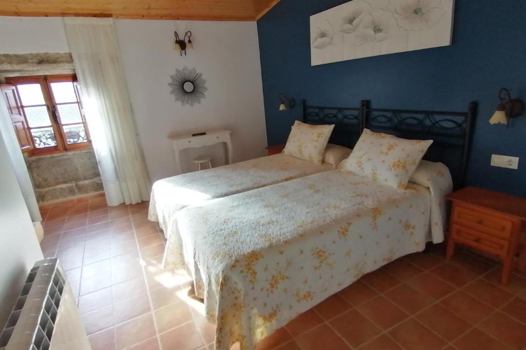 Photo of Bedroom in Lires