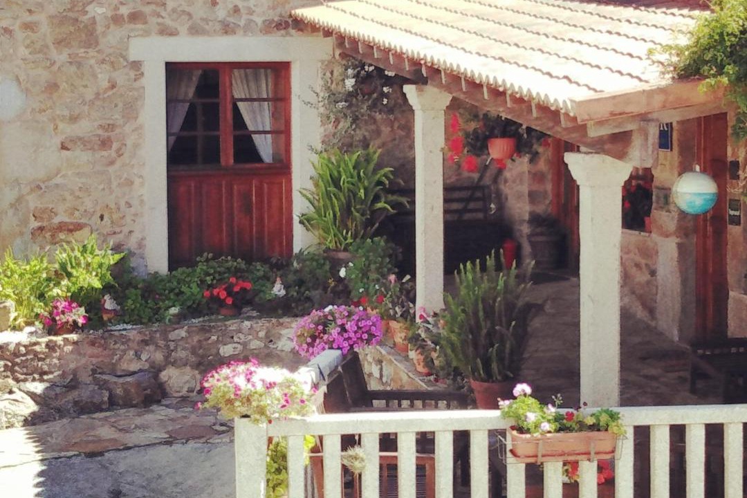Photo of Buildings in Lires