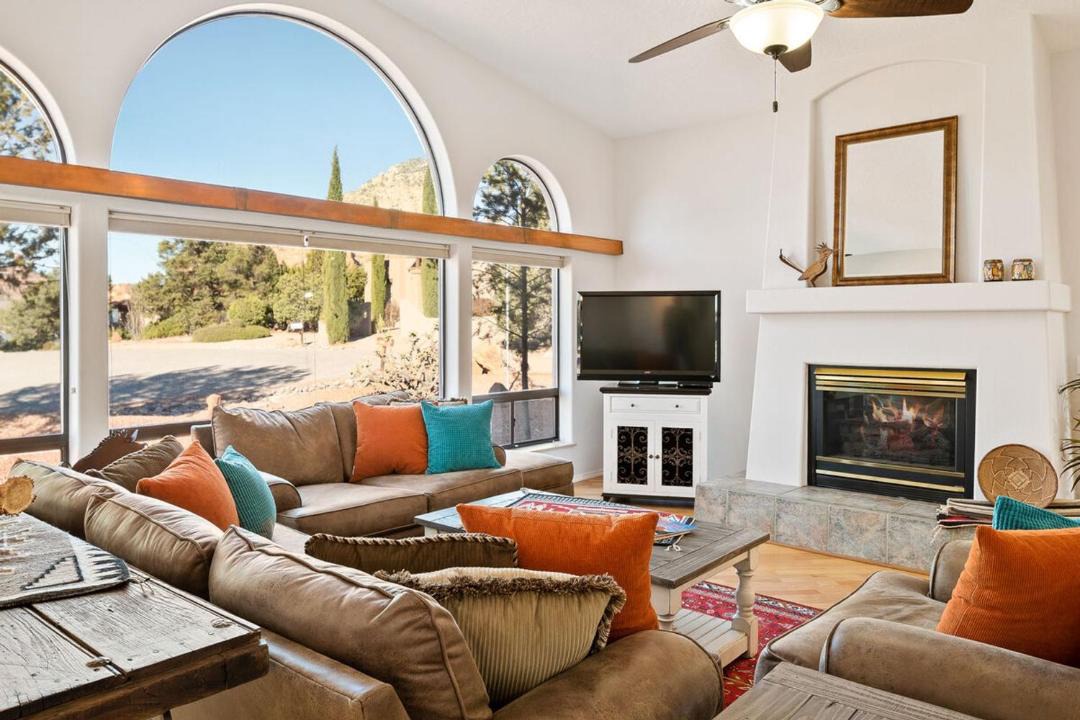 Photo of Livingroom in West Sedona