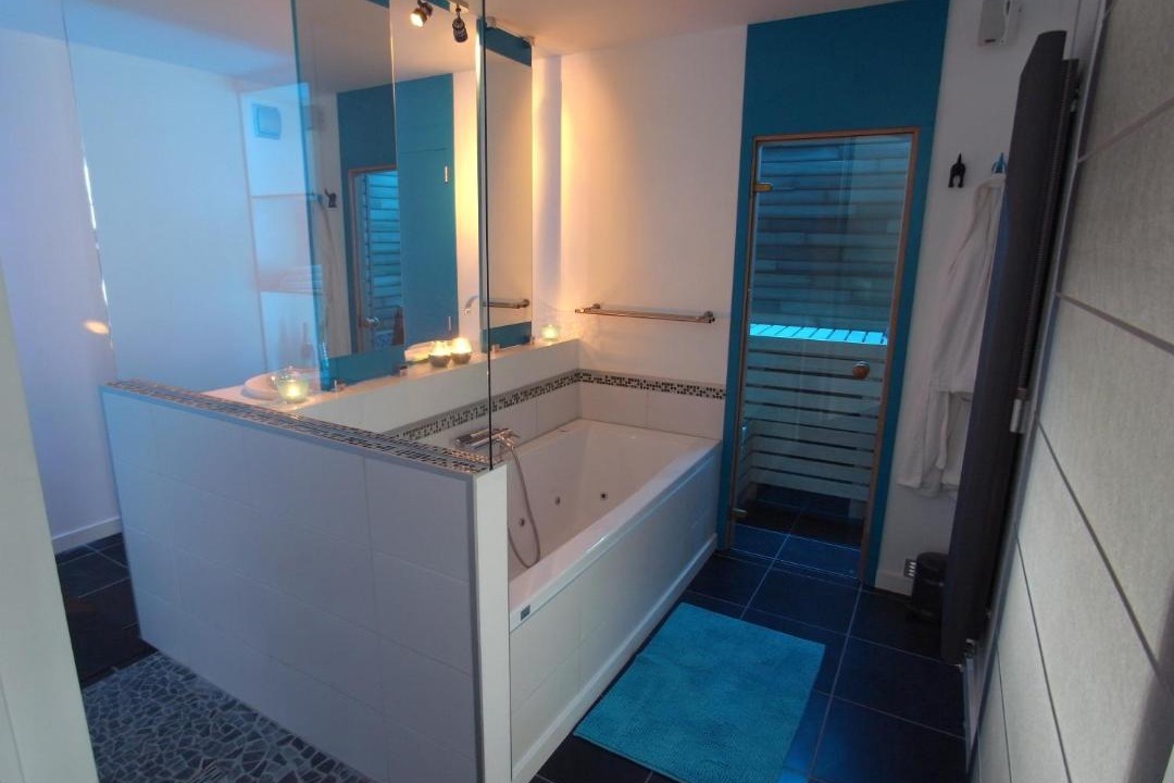 Photo of Bathroom in Peer