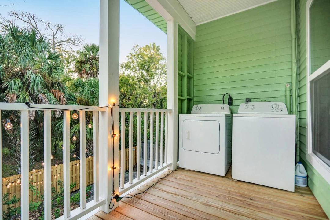 Photo of Patio Balcony in Downtown Historic District