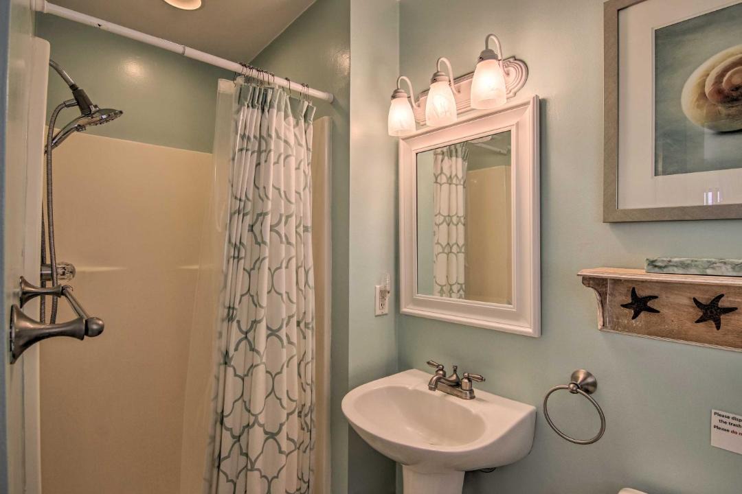 Photo of Bathroom in Fenwick Island