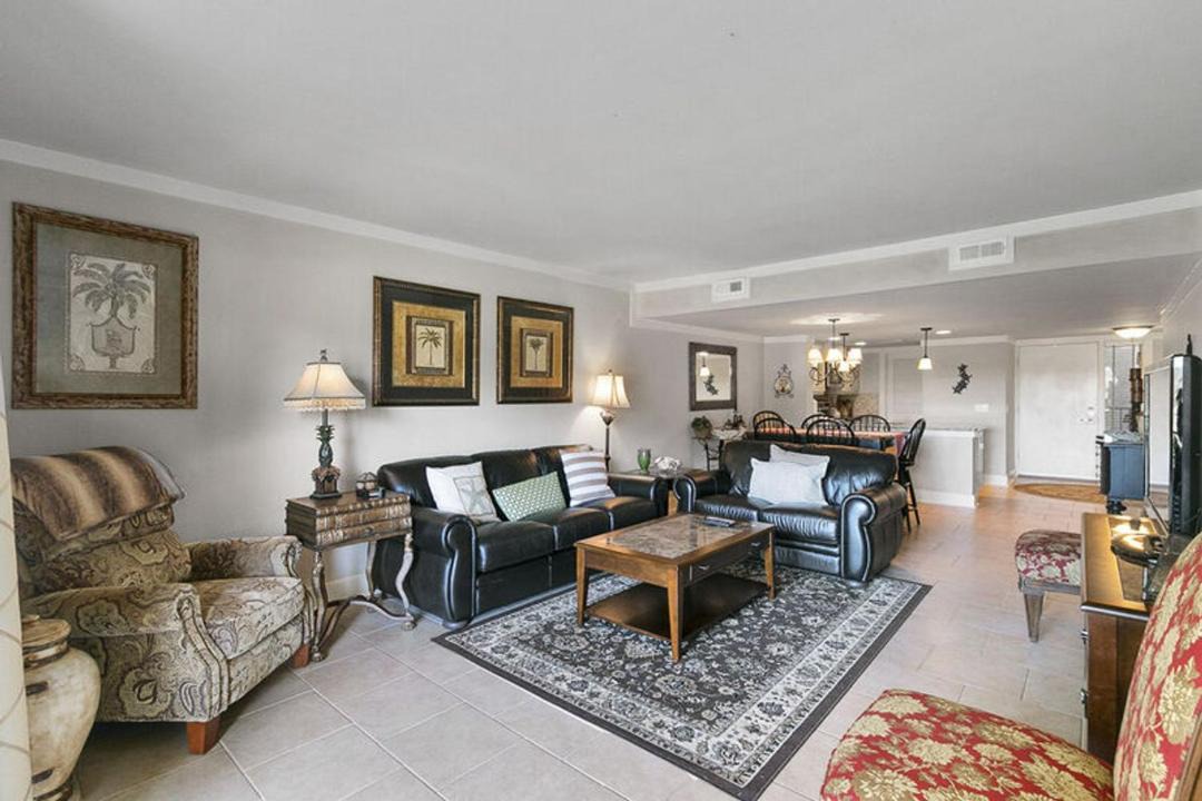 Photo of Livingroom in Sea Pines