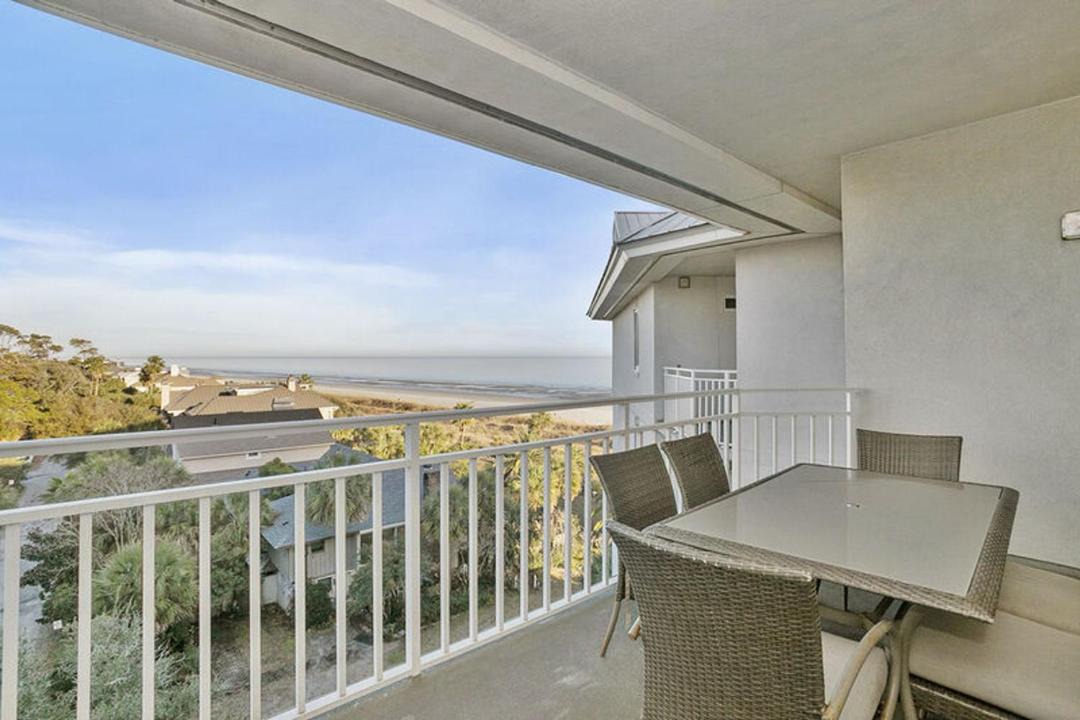 Photo of Patio Balcony in North Forest Beach
