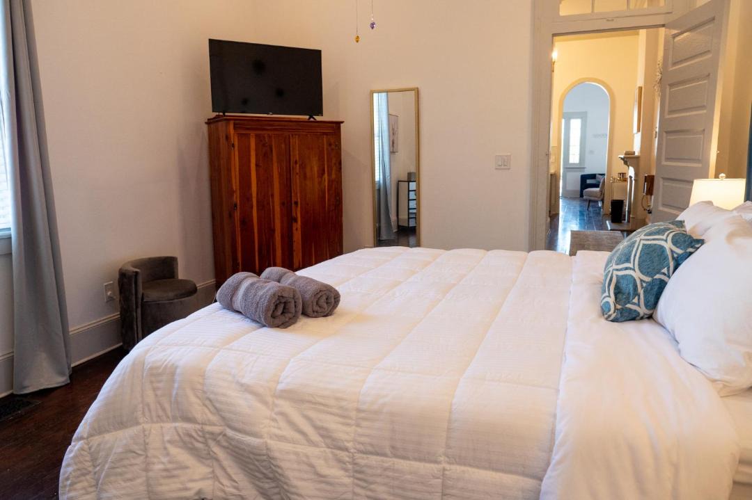 Photo of Bedroom in Algiers Point