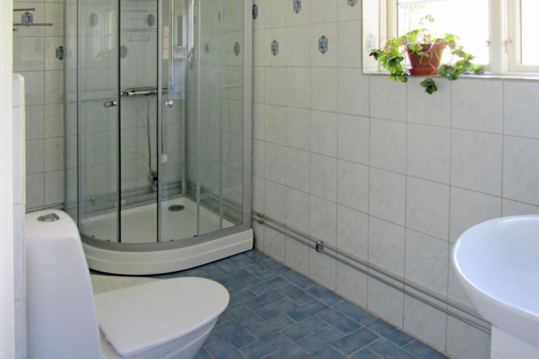 Photo of Bathroom in Tived