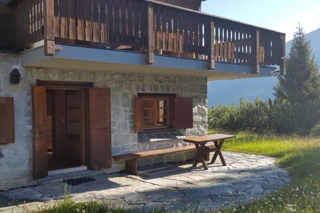 Photo of Buildings in Riom-Parsonz