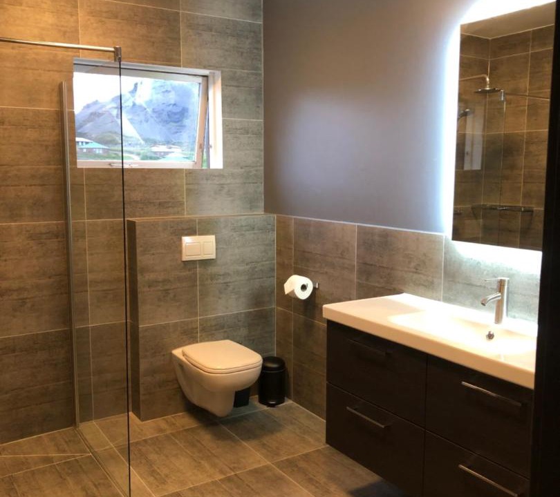 Photo of Bathroom in Hellnar