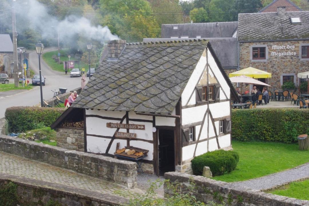Photo of Buildings in Weris