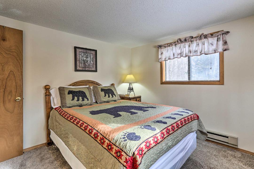 Photo of Bedroom in Pocono Lake