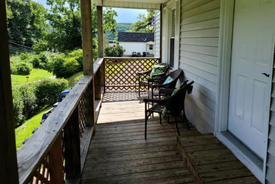 Photo of Patio Balcony in Tazewell