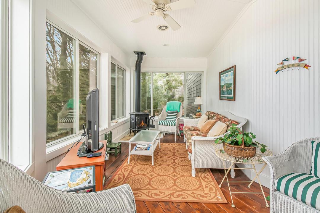 Photo of Livingroom in Birchwood Farms
