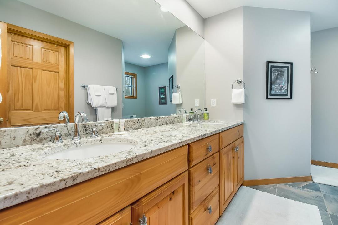 Photo of Kitchen in Birchwood Farms