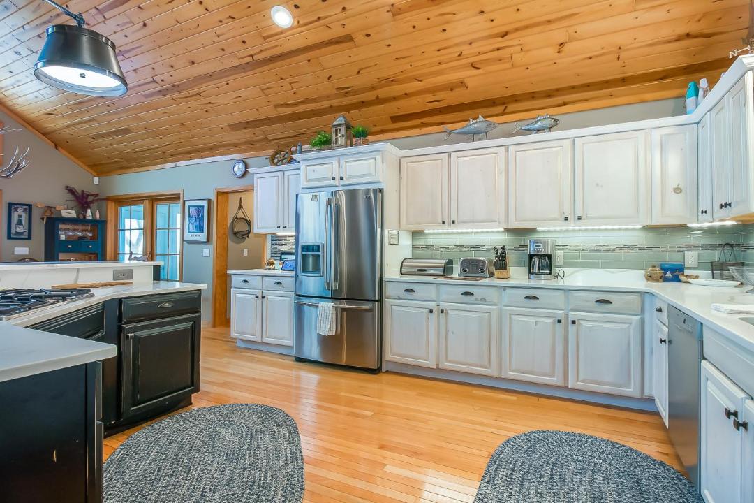 Photo of Kitchen in Birchwood Farms