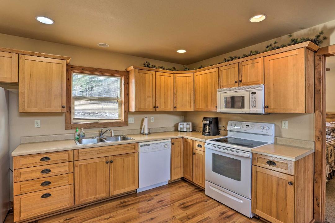 Photo of Kitchen in Hill City