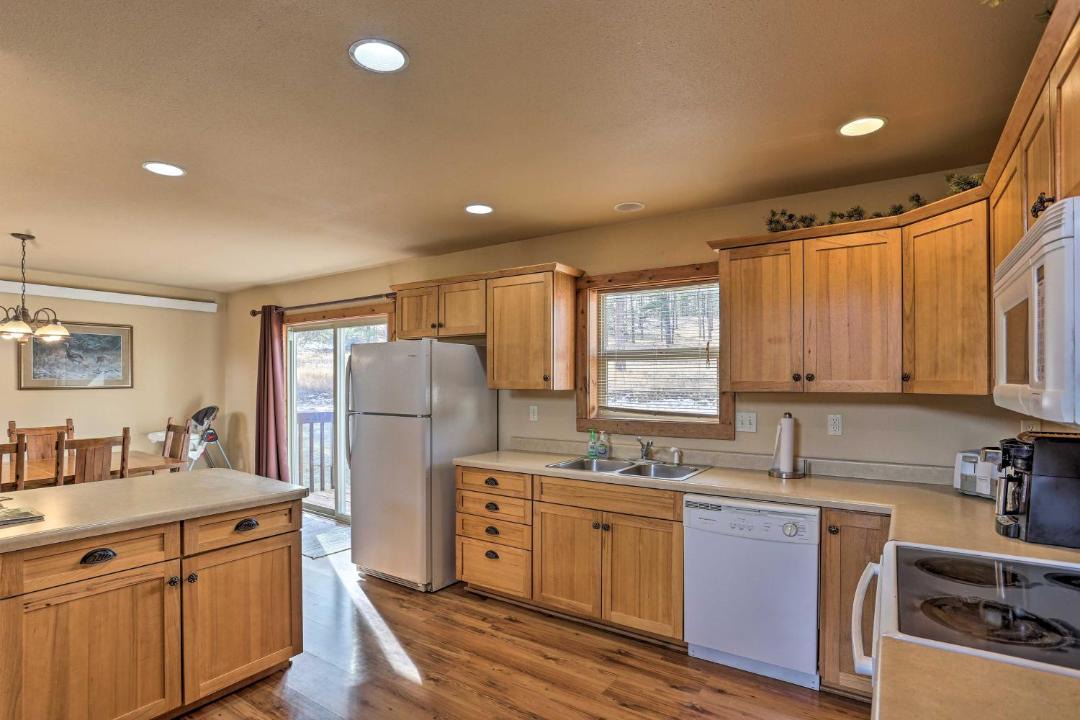 Photo of Kitchen in Hill City