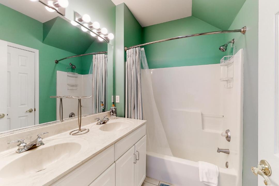 Photo of Bathroom in Ocean View