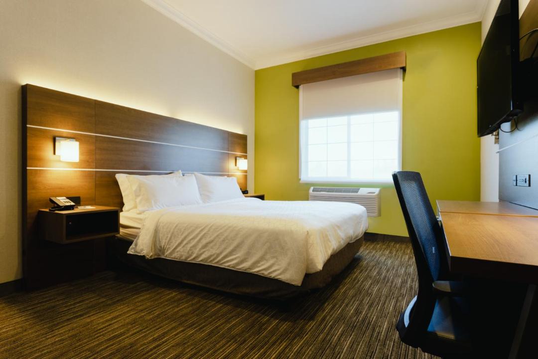 Photo of Bedroom in Davis