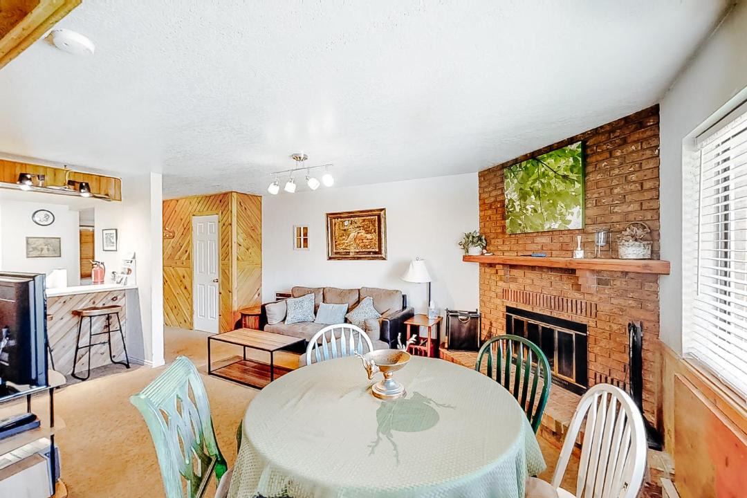 Photo of Livingroom in Brian Head