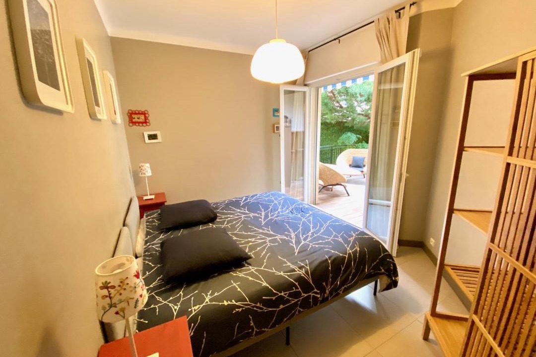 Photo of Bedroom in Frejus Plage
