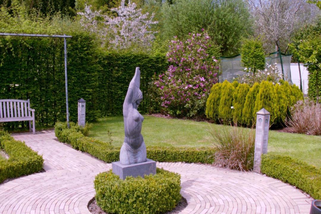 Photo of Others in Overnellen