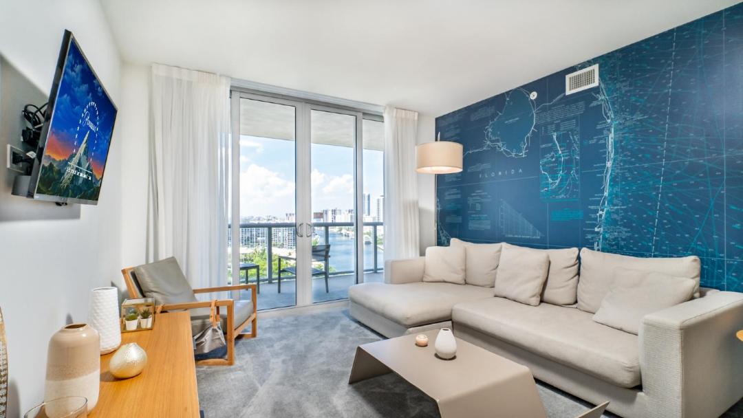 Photo of Livingroom in Hallandale Beach