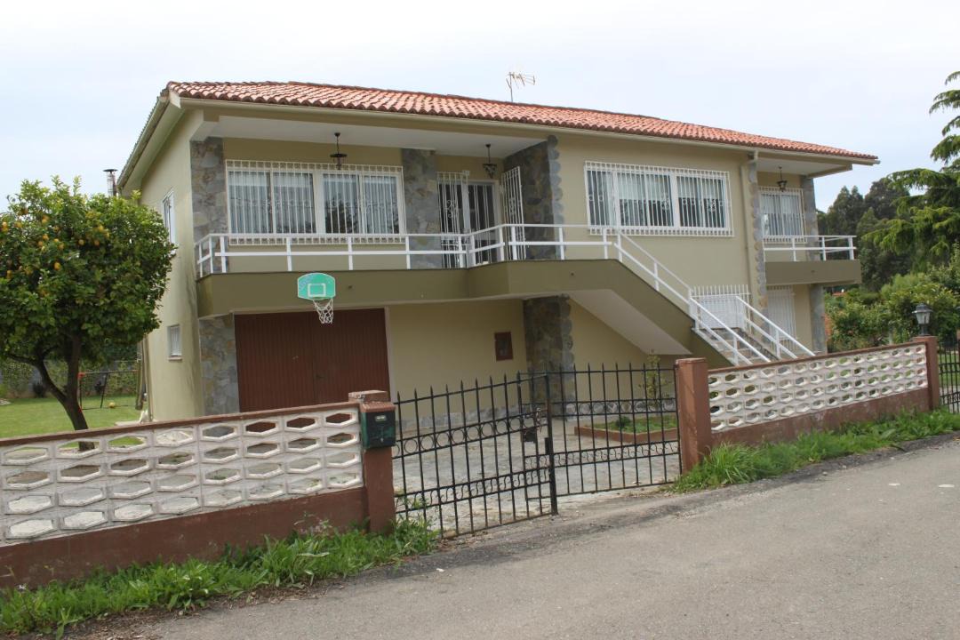 Photo of Buildings in Souto