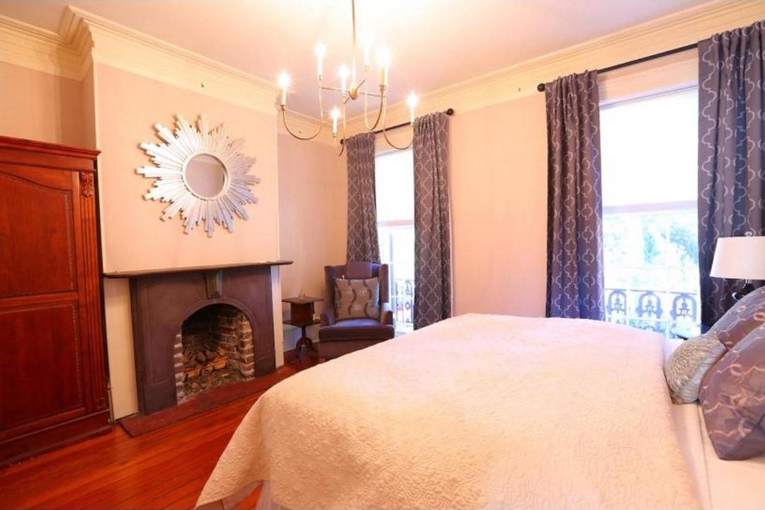 Photo of Bedroom in Historic District - North