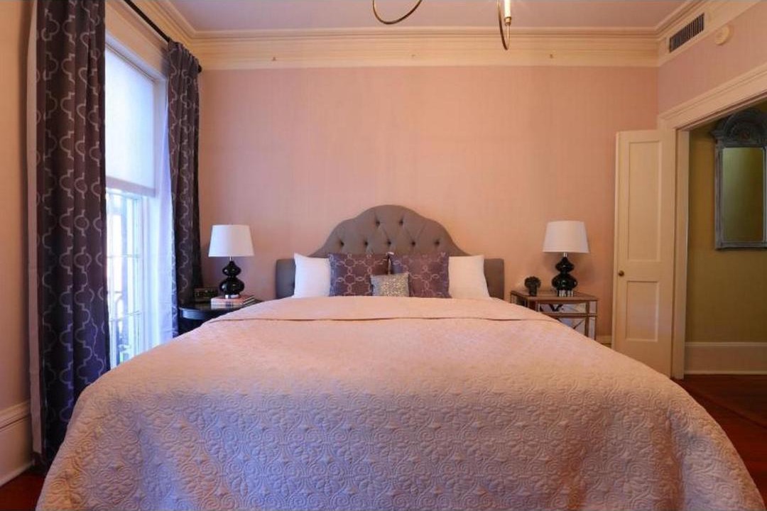 Photo of Bedroom in Historic District - North
