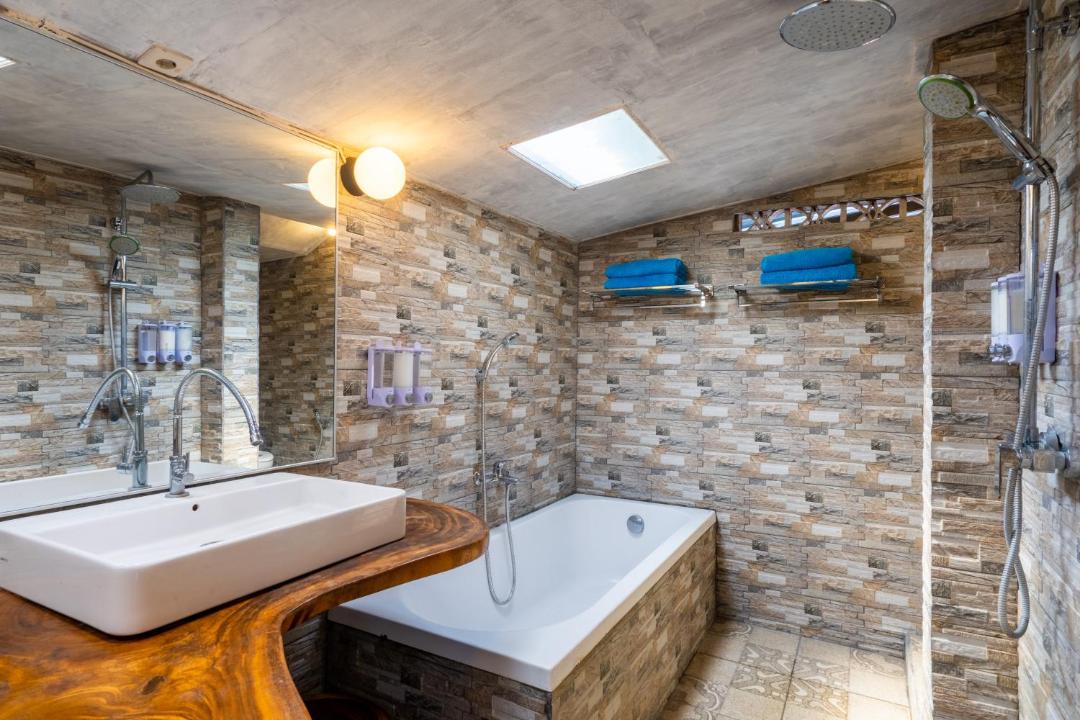 Photo of Bathroom in Sawangan