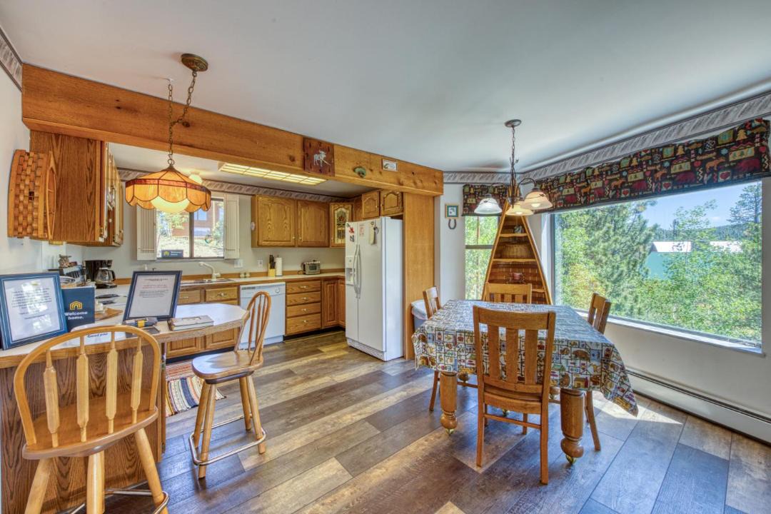 Photo of Livingroom in Spring Valley