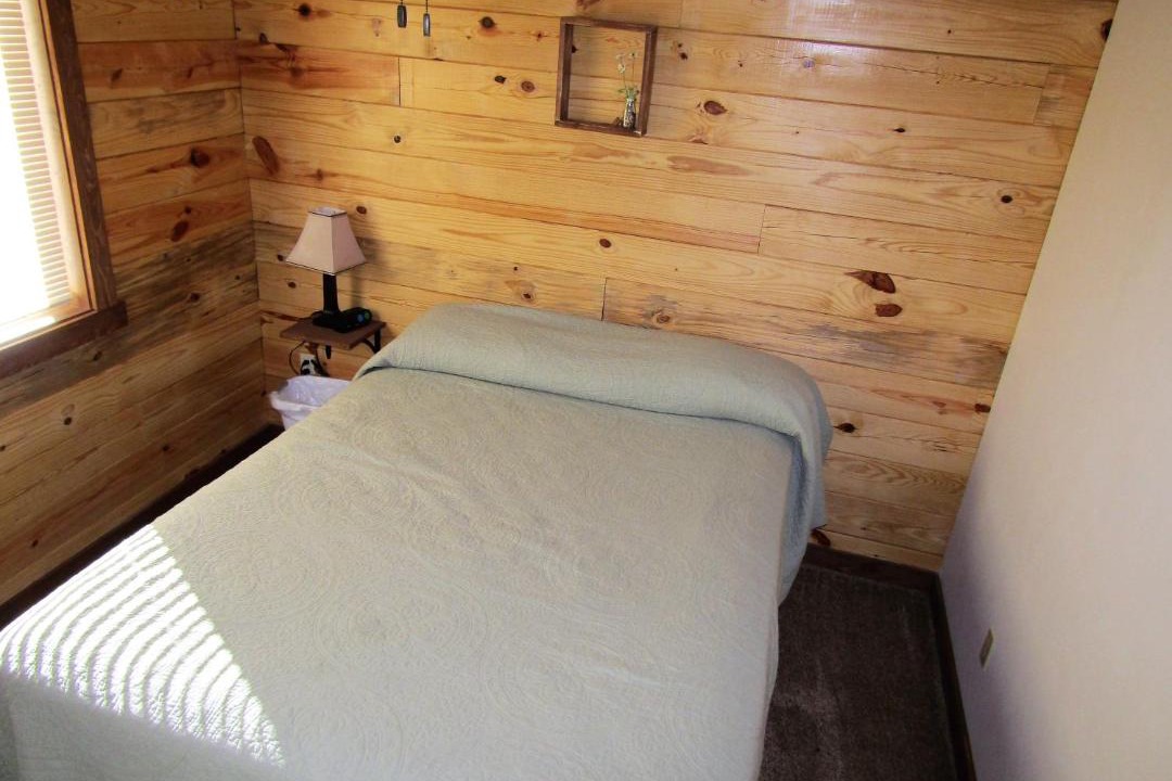 Photo of Bedroom in Hill City
