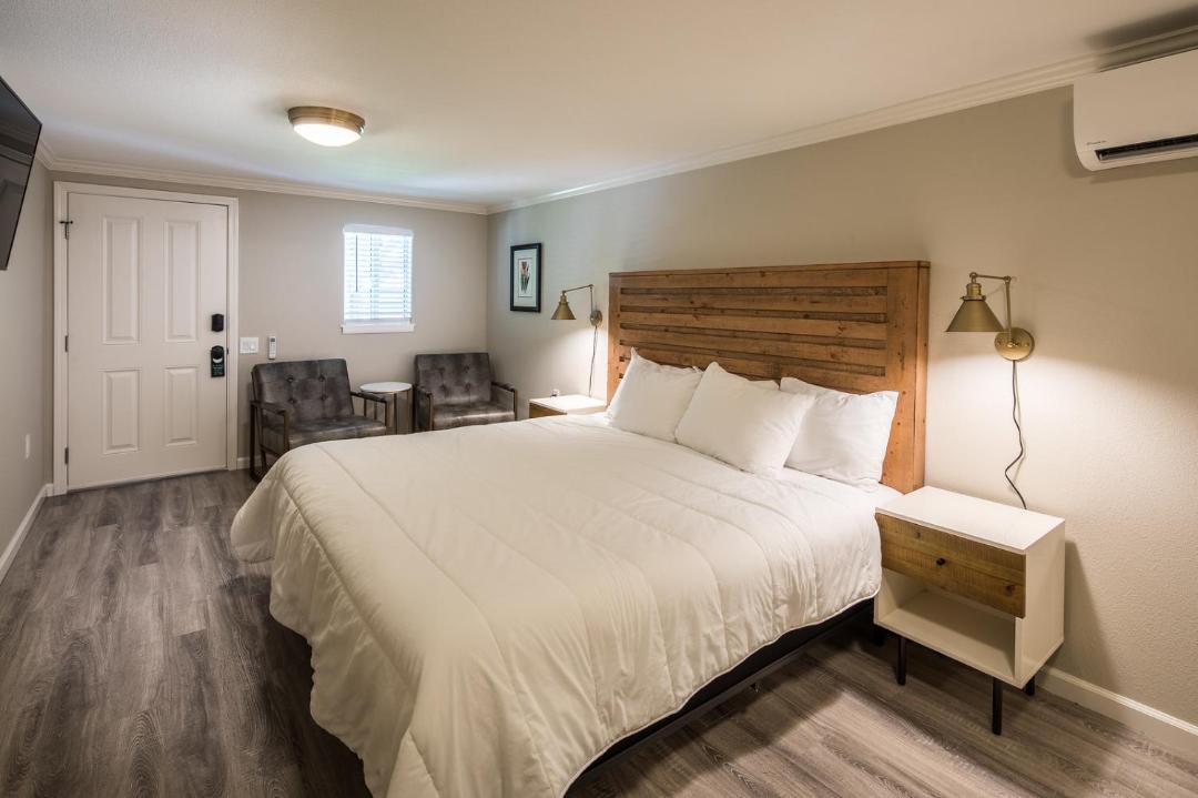 Photo of Bedroom in Guerneville