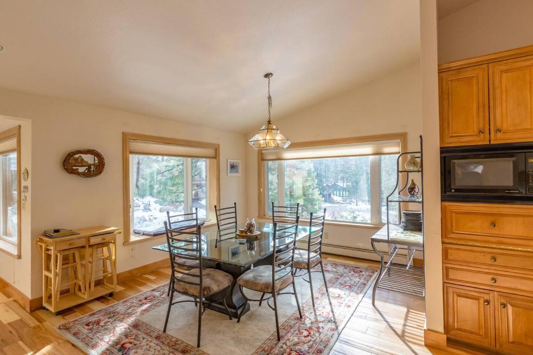 Photo of Kitchen in Round Hill Village