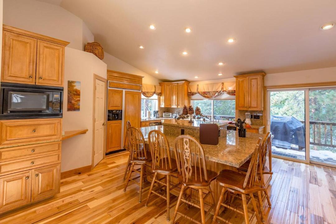 Photo of Kitchen in Round Hill Village